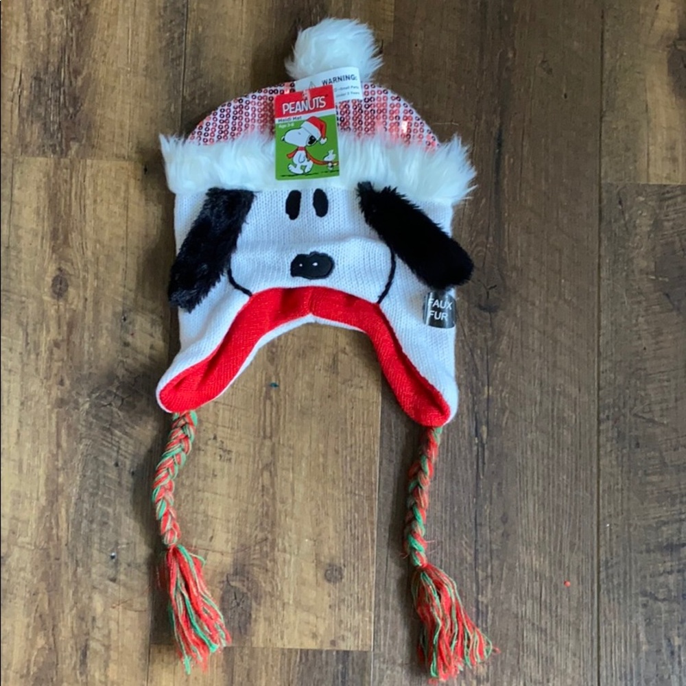 Peanut Fuzzy Sequined Snoopy Holiday Hat
